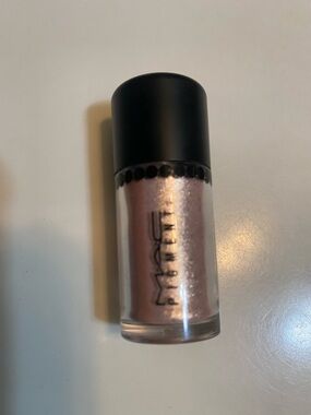 MAC Pigment Whisper Pink